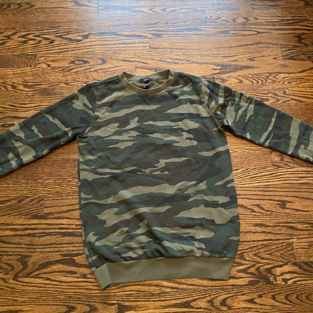 crew neck sweatshirt